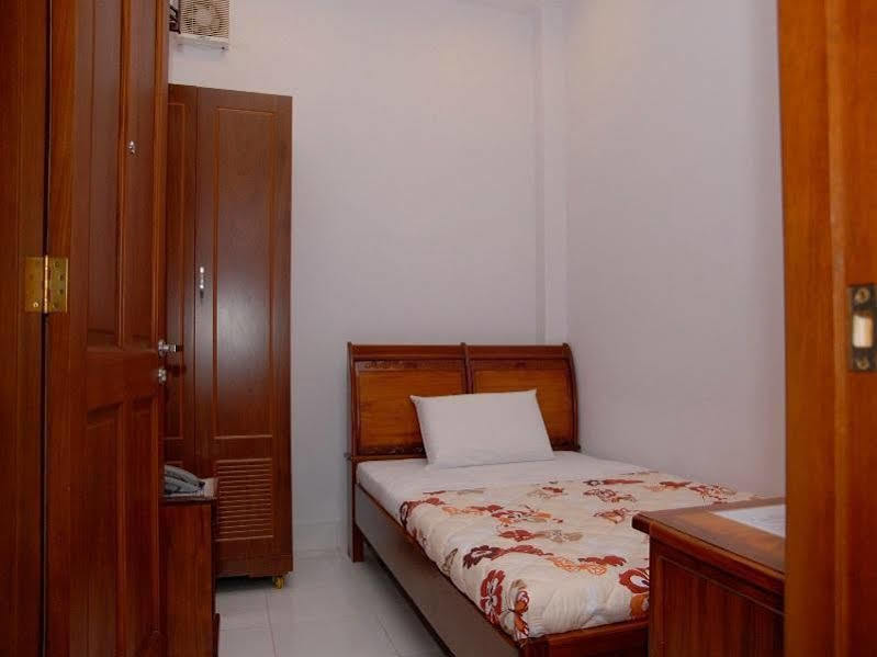 Mai Vy Hotel Ho Chi Minh City Exterior photo